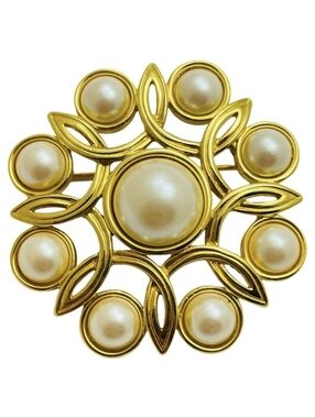 Monet Gold-Tone Faux Pearl Floral Brooch - Cream Pearls